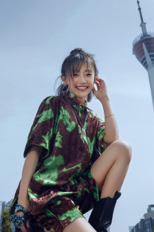 小莹客厅激情46章至50视频